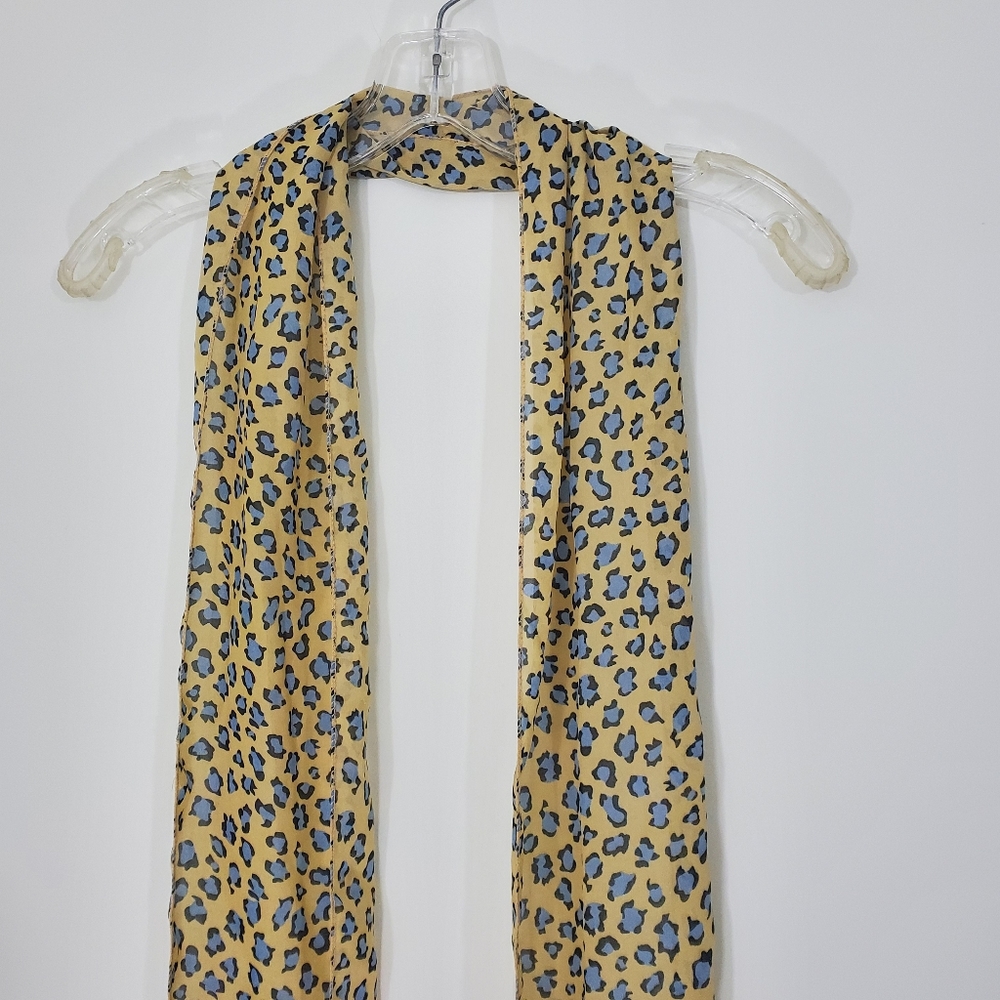 Multicolored Scarf - Picture 3 of 9